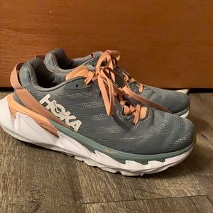 Women’s HOKA one one ELEVON 2